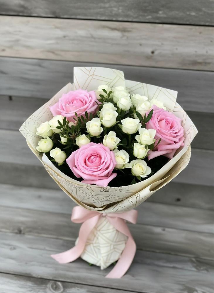 Букет цветов из: Розы в Кендже-Кулаке