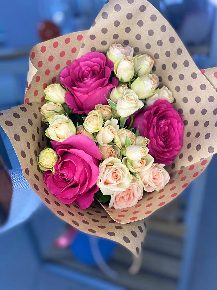 Букет цветов из: Розы в Кендже-Кулаке