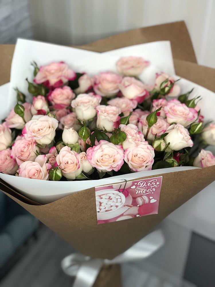 Букет цветов из: Розы в Кендже-Кулаке