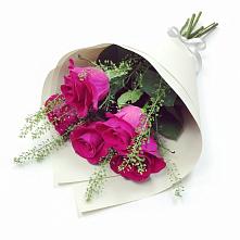 Букет цветов из:  Розы в Кендже-Кулаке