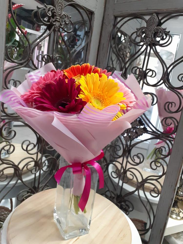 Букет цветов из: Герберы в Кендже-Кулаке