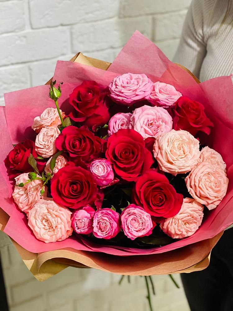 Букет цветов из: Розы в Кендже-Кулаке