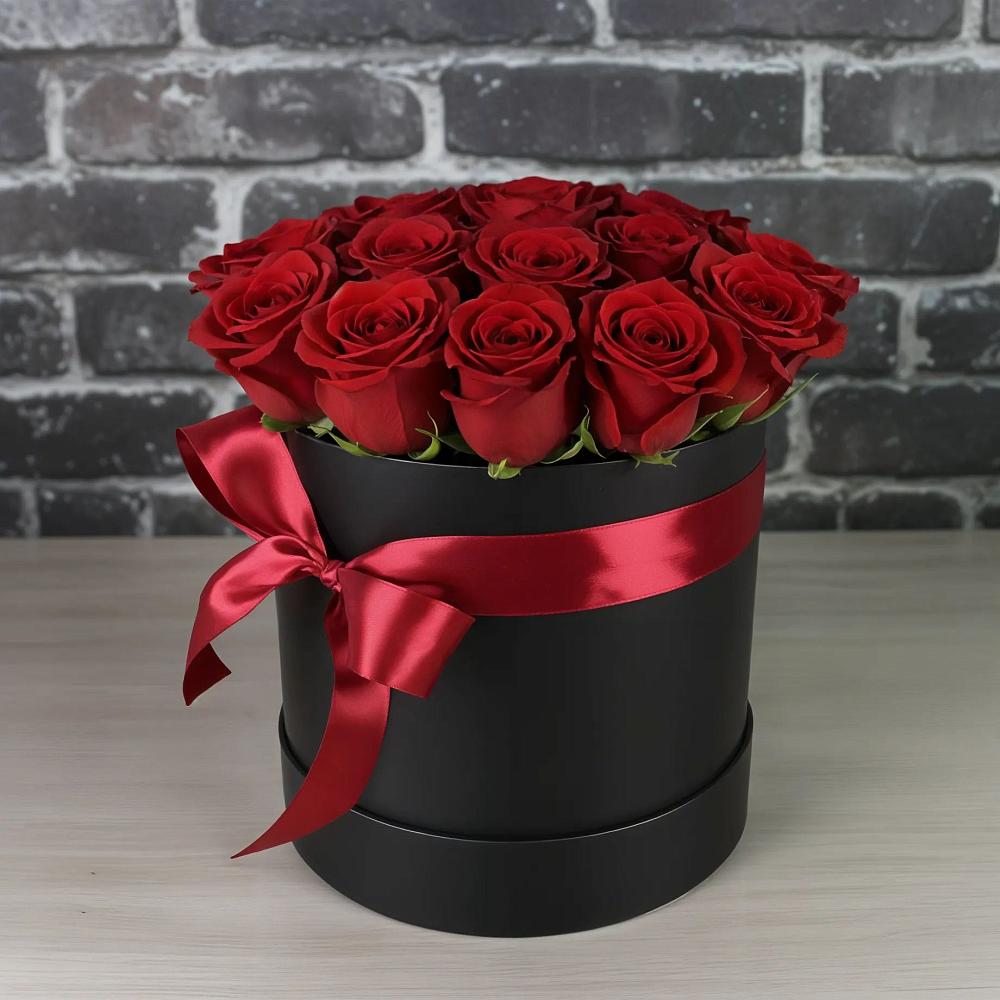 Цветочная композиция из Розы в шляпной коробке в Кендже-Кулаке