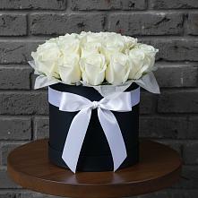 Цветочная композиция из Розы в шляпной коробке в Кендже-Кулаке