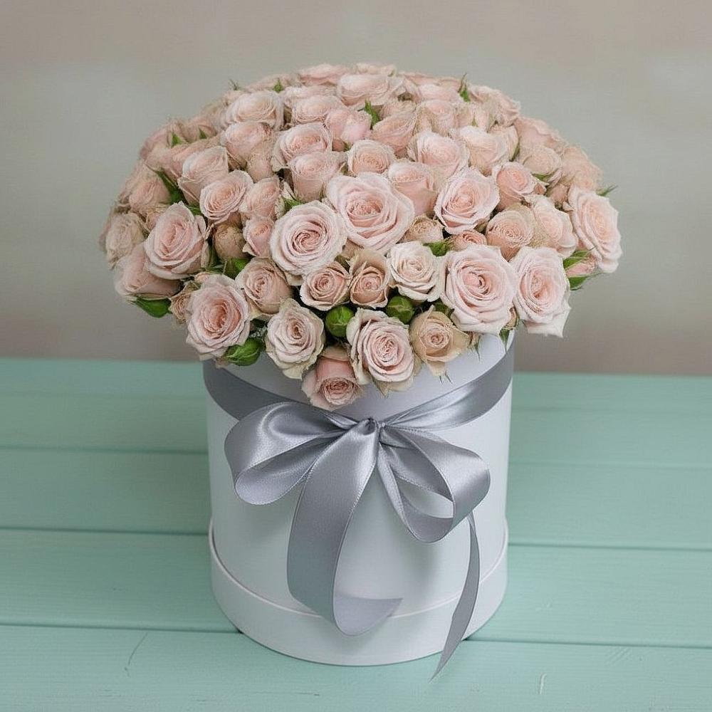 Цветочная композиция из Розы в шляпной коробке в Кендже-Кулаке