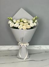 Букет цветов из:  Розы и Лизиантусы в Кендже-Кулаке